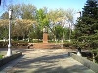 Памятник Шарафу Рашидову